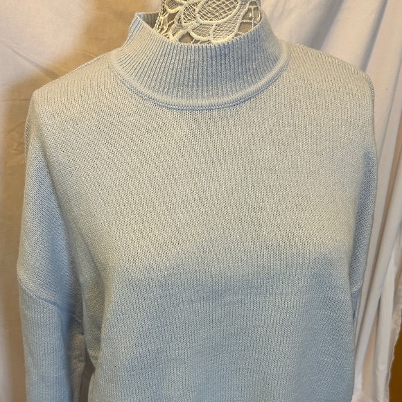 H&M Light Blue Mock Neck Sweater - Picture 4 of 8